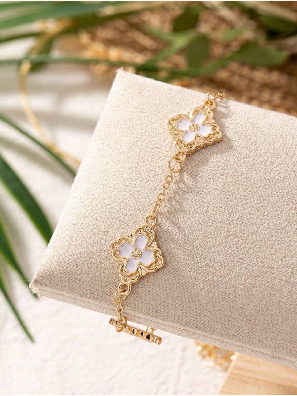 Gold and White Floral Clover Link Bracelet